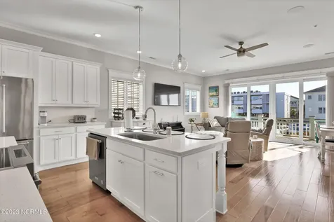 10 Seagull Street Wrightsville Beach NC 28480