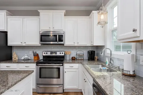 206 Cheswick Drive Holly Ridge NC 28445