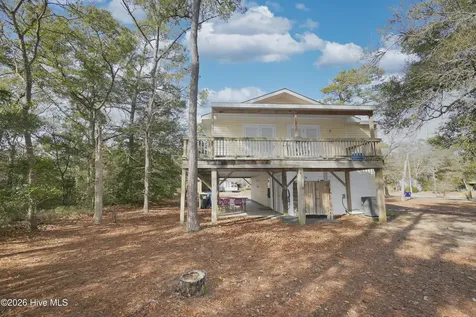 114 NW 21st Street Oak Island NC 28465