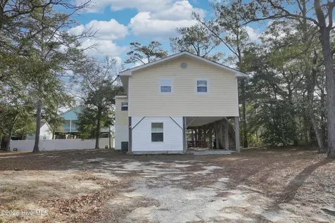 114 NW 21st Street Oak Island NC 28465