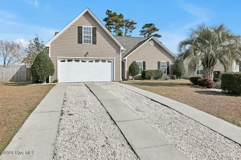 4911 Beech Tree Drive SE Southport NC 28461