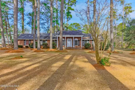110 Annie Faye Norris Lane Teachey NC 28464
