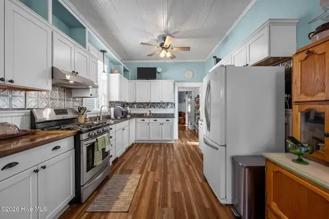 1223 National Avenue New Bern NC 28560