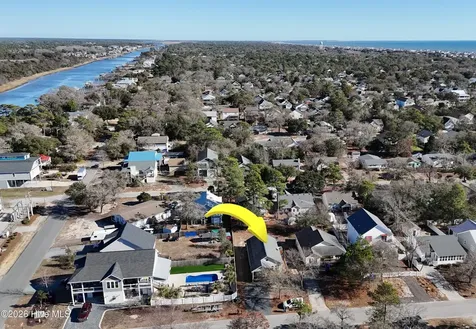 166 NE 5th Street Oak Island NC 28465