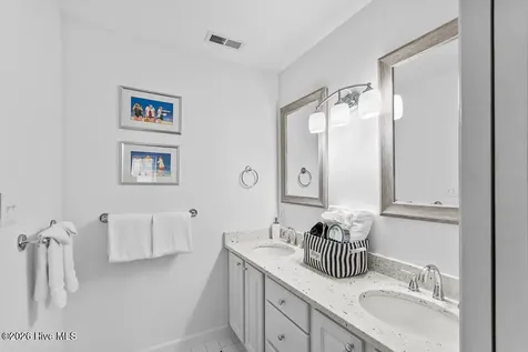 312 Pine Knoll Circle Pine Knoll Shores NC 28512