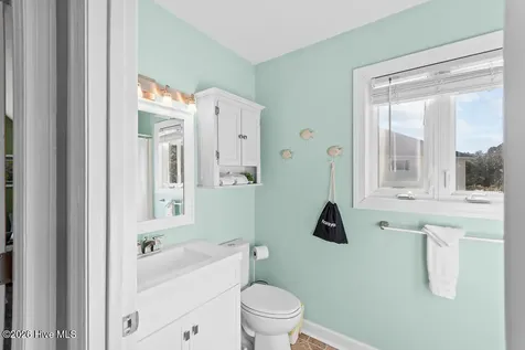 312 Pine Knoll Circle Pine Knoll Shores NC 28512