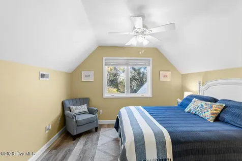 312 Pine Knoll Circle Pine Knoll Shores NC 28512