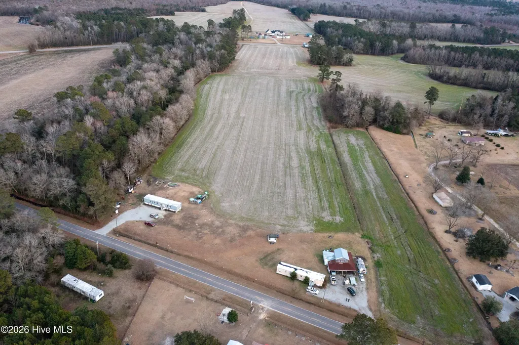 852 Bug Hill Road Nakina NC 28455