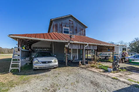 852 Bug Hill Road Nakina NC 28455