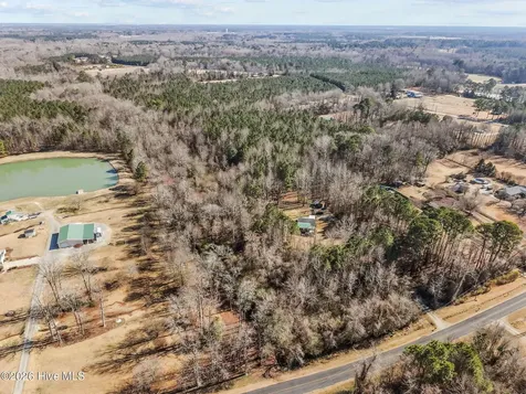 216 Langley Road Chocowinity NC 27817