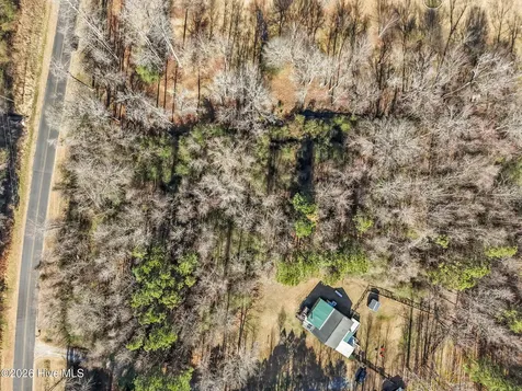 216 Langley Road Chocowinity NC 27817