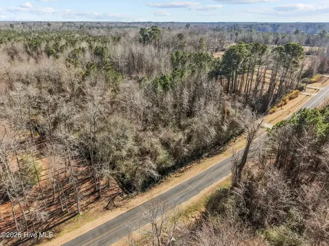 216 Langley Road Chocowinity NC 27817