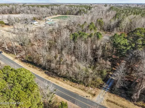 216 Langley Road Chocowinity NC 27817