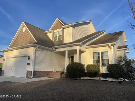 407 Sundown Court Hubert NC 28539