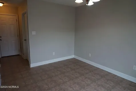 407 Sundown Court Hubert NC 28539