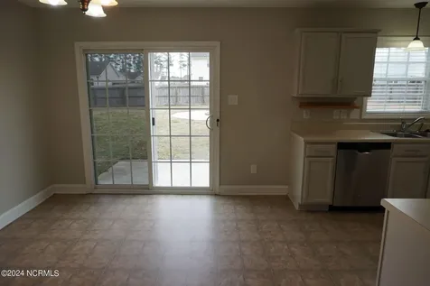407 Sundown Court Hubert NC 28539