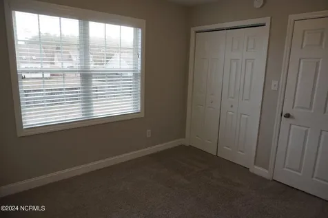 407 Sundown Court Hubert NC 28539