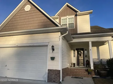 407 Sundown Court Hubert NC 28539