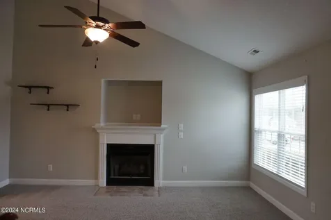 407 Sundown Court Hubert NC 28539