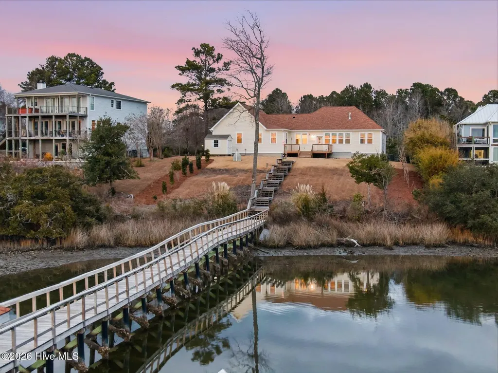 400 S Kingfisher Lane S Hampstead NC 28443