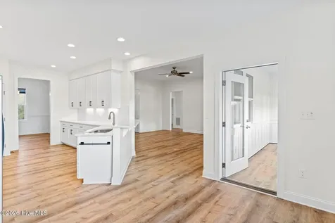 400 S Kingfisher Lane S Hampstead NC 28443