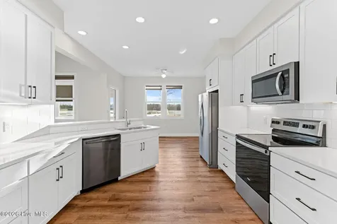 400 S Kingfisher Lane S Hampstead NC 28443