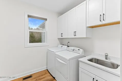 400 S Kingfisher Lane S Hampstead NC 28443