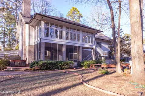 1015 Cardinal Drive NW Wilson NC 27896