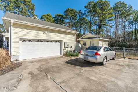 244 Berryknoll Drive NW Calabash NC 28467