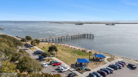 600 N Howe Street Southport NC 28461