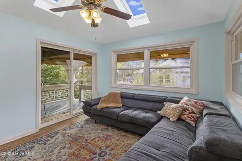 412 Lakeview Drive Hampstead NC 28443