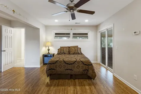 412 Lakeview Drive Hampstead NC 28443