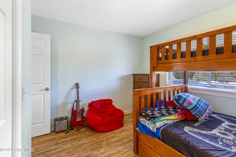 412 Lakeview Drive Hampstead NC 28443