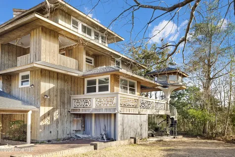 412 Lakeview Drive Hampstead NC 28443