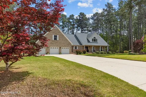 30181 E Lake Road Wagram NC 28396