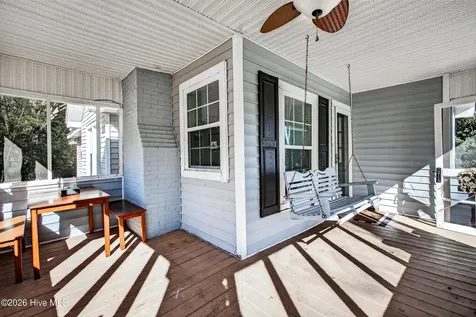 1527 Riggs Road Maysville NC 28555