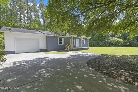 690 Maple Hill School Road Maple Hill NC 28454