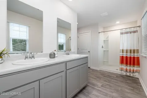 4413 East Coast Lane Shallotte NC 28470
