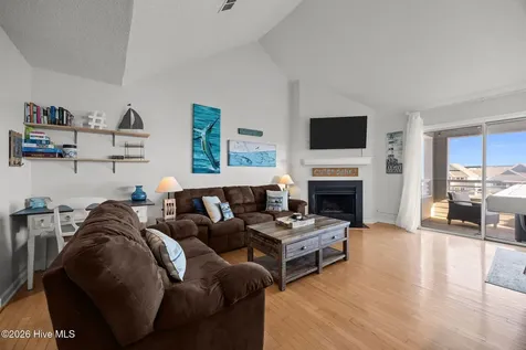 631 Pirates Way Manteo NC 27954