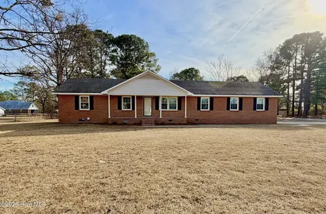 2131 Brinson Street Kinston NC 28504