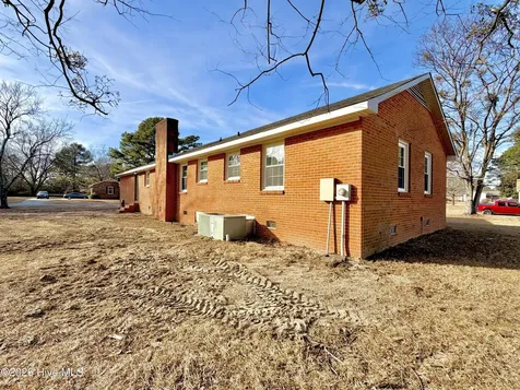 2131 Brinson Street Kinston NC 28504