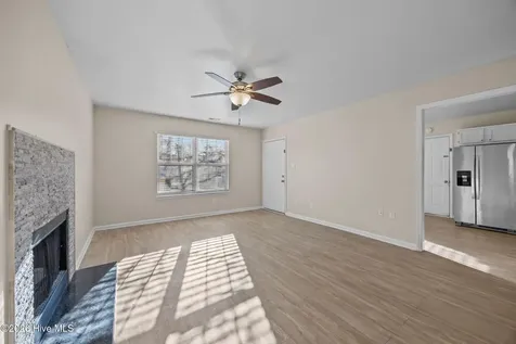 1109 Shroyer Circle Jacksonville NC 28540
