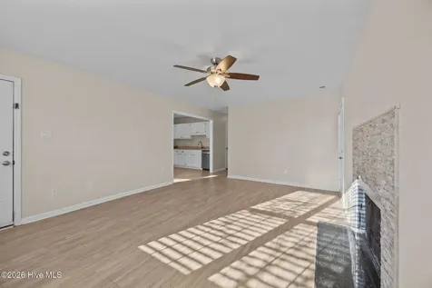1109 Shroyer Circle Jacksonville NC 28540