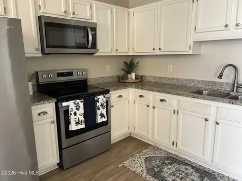 1109 Shroyer Circle Jacksonville NC 28540