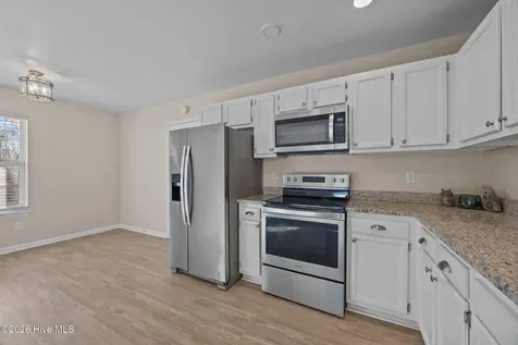 1109 Shroyer Circle Jacksonville NC 28540