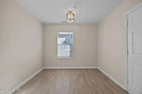 1109 Shroyer Circle Jacksonville NC 28540