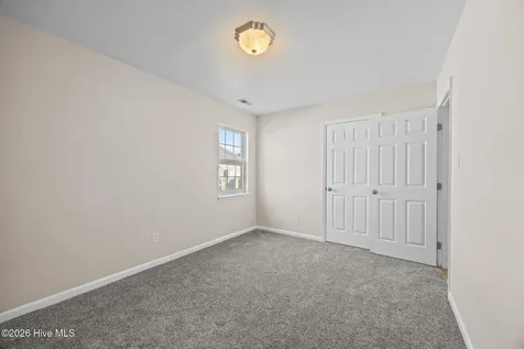 1109 Shroyer Circle Jacksonville NC 28540