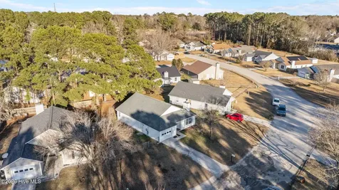 1109 Shroyer Circle Jacksonville NC 28540