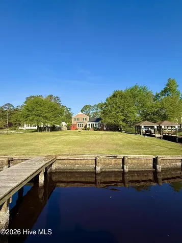 236 Shoreline Drive New Bern NC 28562