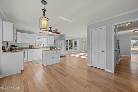 236 Shoreline Drive New Bern NC 28562